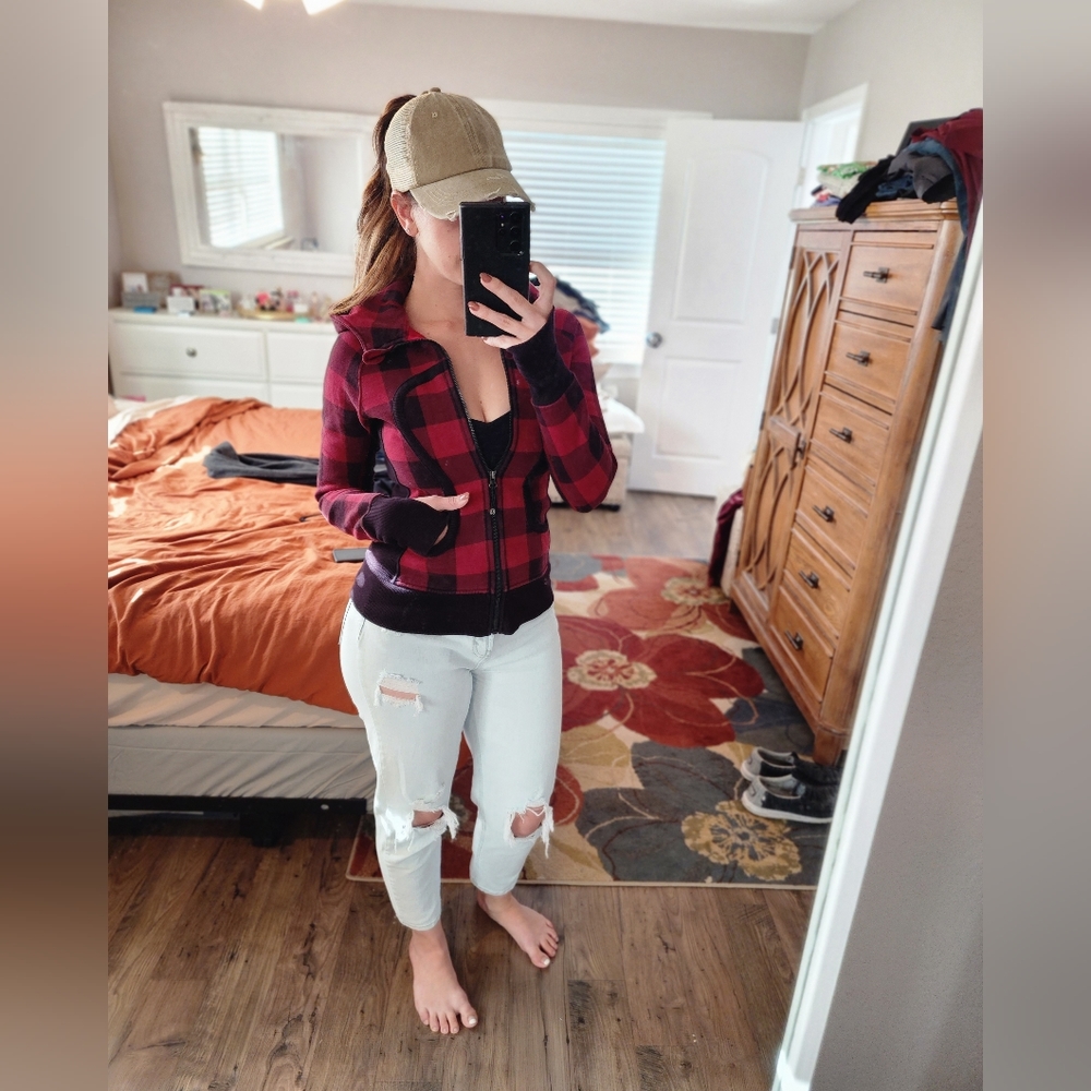 *RARE* Lululemon Buffalo Plaid Scuba Hoodie